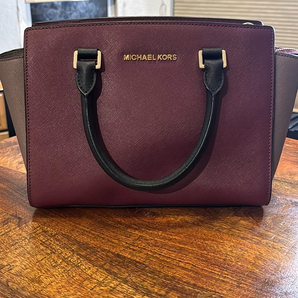 Michael Kors Selma Colorblock Crossbody